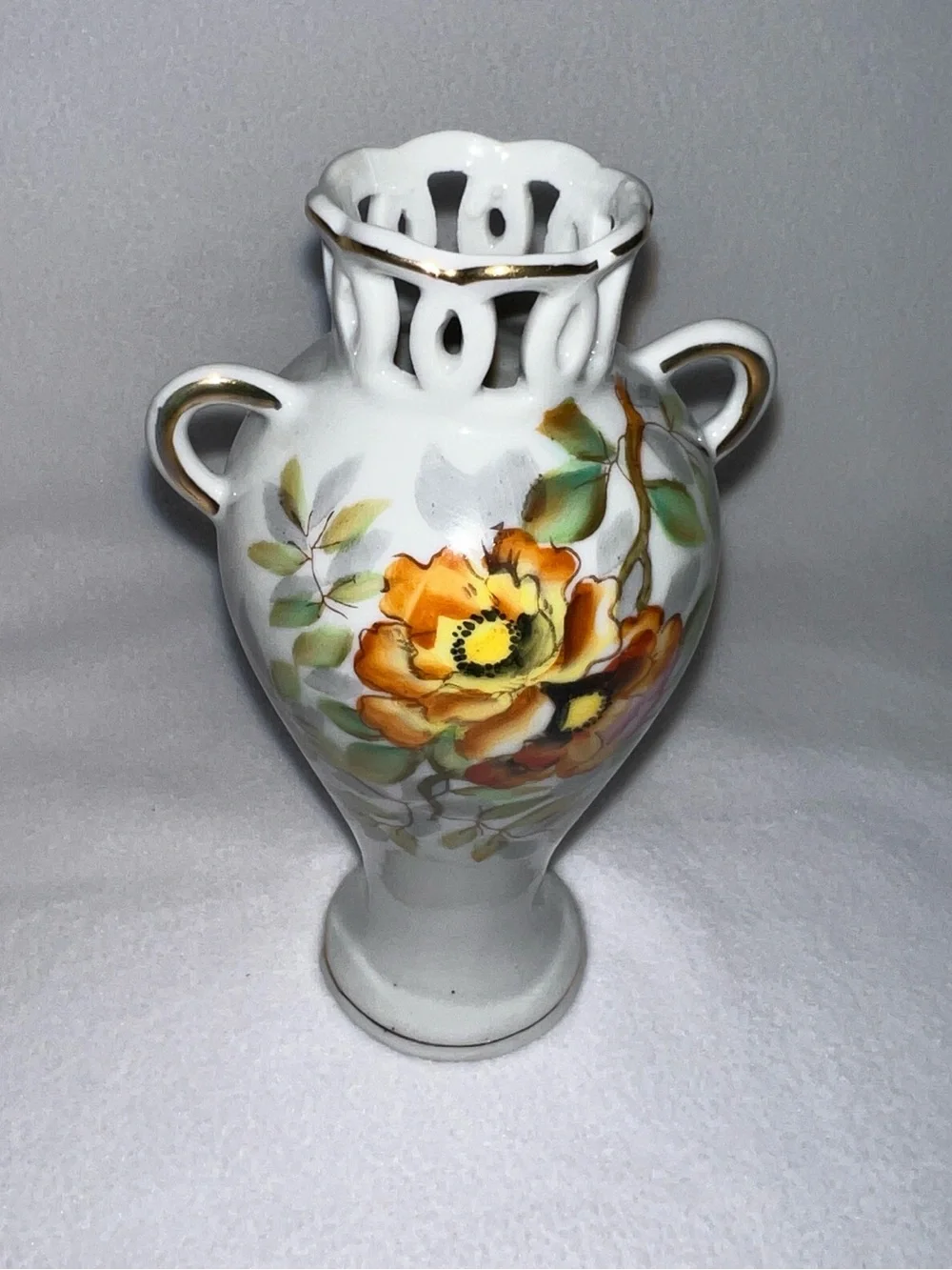 Mini VINTAGE CERAMIC BUD VASE DOUBLE HANDLE GOLD TRIM FLORAL Hand Painted JAPAN